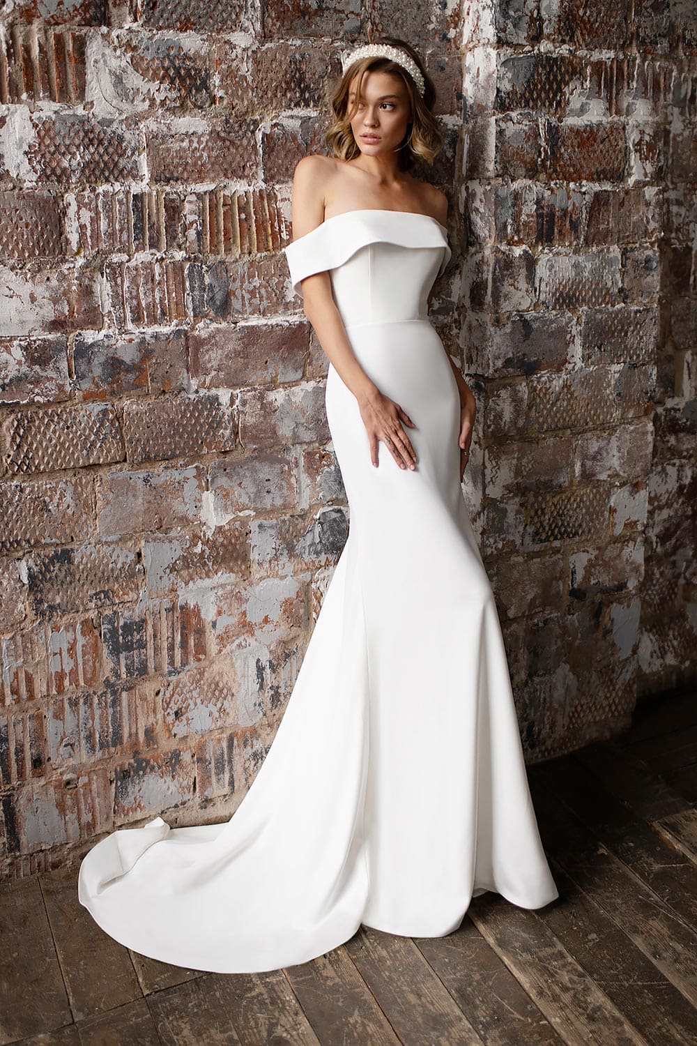 Audrey | Simple Wedding Dress | Mermaid Wedding Dress | Love Spell