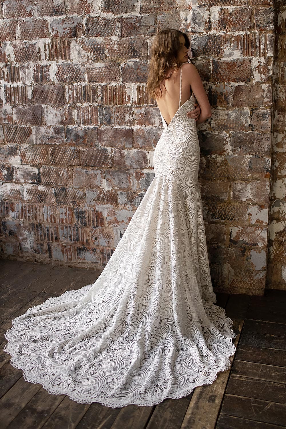 Wedding Dress With Trains
